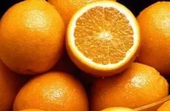 小孩感冒发烧能吃橙子吗