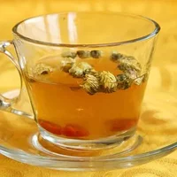 喝菊花茶的禁忌：喝菊花茶别加冰糖，不要饮用味苦的菊花茶