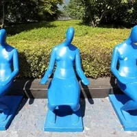 苏州“裸女坐椅”被移走 景区回应实为景观雕塑