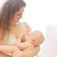 宝宝咬乳头让妈妈痛不欲生 宝宝吃奶咬乳头怎么办