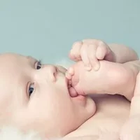 帮宝宝减少吐奶以及吐奶量 宝宝吐奶的那些事儿