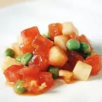 素炒三丁美容减肥：番茄、土豆、豌豆