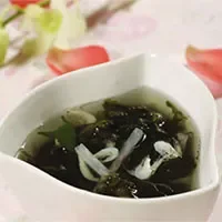 萝卜紫菜汤：清热生津，消食宽中