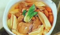 腐竹花生鸡肝汤