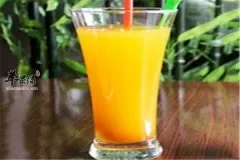 樱桃柚子汁——调养气血预防贫血