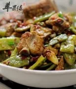 扁豆炒肉片——促进肠胃预防便秘