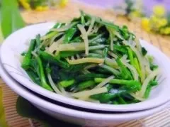 土豆丝炒韭菜——宽肠通便促进消化