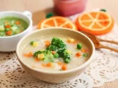 蔬菜玉米麦片粥​——健脾胃除湿利尿