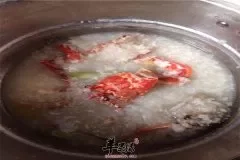 龙虾粥——调理脾胃又强身