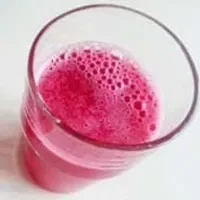 红色蜜果汁：甜甘适度，色泽粉红艳丽