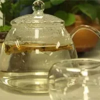 石斛茶：养阴生津、润喉明目