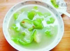 西瓜皮丝瓜海蜇汤——清热化痰促进消化