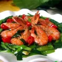 韭菜炒鲜虾：补肾壮阳，益精固肾