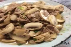 草菇炒肉片——促进食欲健脾益气清暑