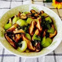 蚝油香菇油菜家庭版