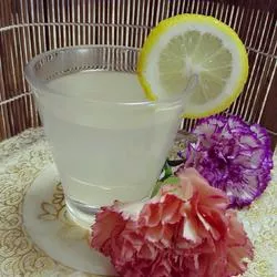 薏米柠檬水
