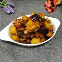 香菇土豆炖鸡块