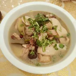 香菇鸡腿汤