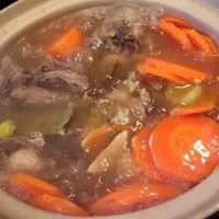 胡萝卜牛尾汤