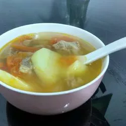 番茄土豆牛肉汤