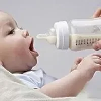 母乳婴儿喂养_母乳初乳