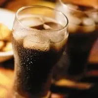 可乐的热量和肥胖_可乐的妙用