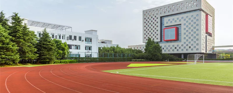 大学8 (1).jpg