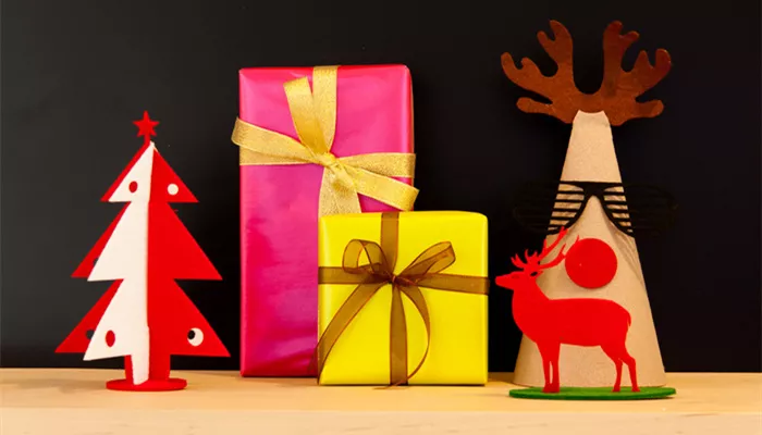 摄图网_500752373_banner_创意圣诞装饰和礼盒（企业商用3）_副本.jpg