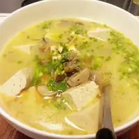 海鲫鱼豆腐菌菇汤