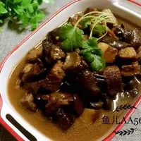 猪肉炖松伞蘑