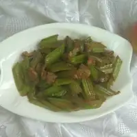 豆瓣酱芹菜肉片