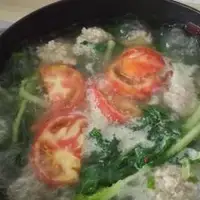 圆子番茄青菜汤