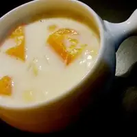 鲜奶炖木瓜雪梨