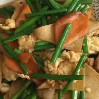 干豆腐韭菜苔