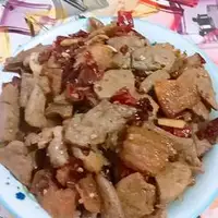 五花肉炒猪肝