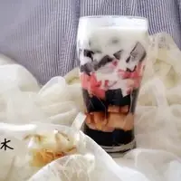 龟苓膏水果杯