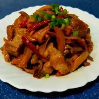 魷魚炆腩肉