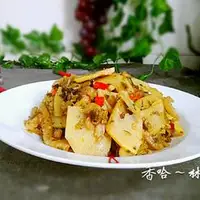 猪皮腌菜炒春笋