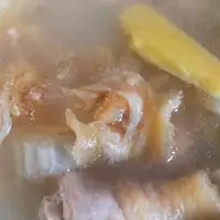 鱼翅鸡汤