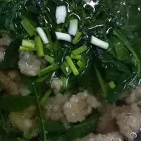 豌豆荚酥肉汤