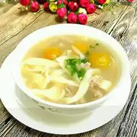 新疆羊肉青杏面旗子汤饭