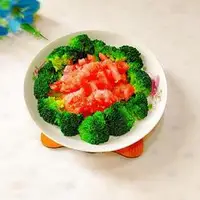 绿树红花