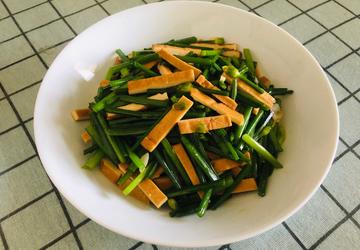 韭菜苔炒豆干