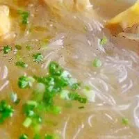 油豆腐线粉汤
