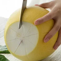 柚子皮的功效与作用 柚子皮泡水喝的功效